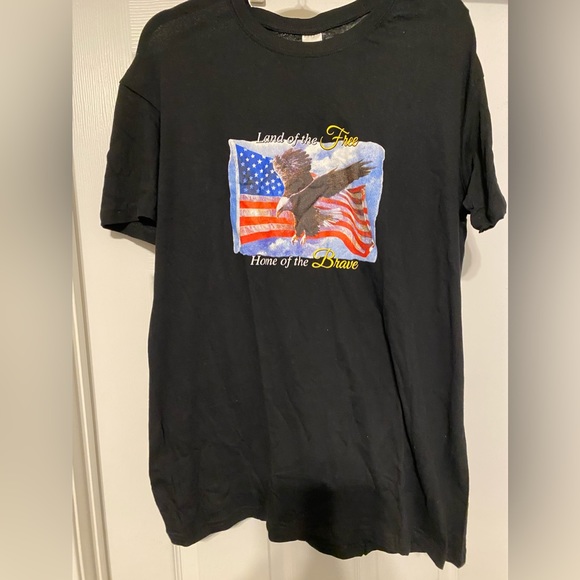 Large Patriotic Tee Shirt- “Land of the Free, Home of the Brave” - Picture 3 of 5